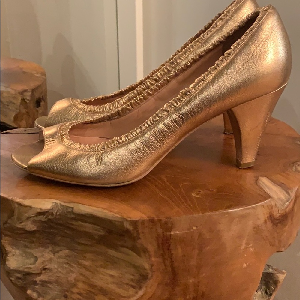 MARC JACOBS ROSE GOLD LAME  PEEP TOE HEELS SZ39